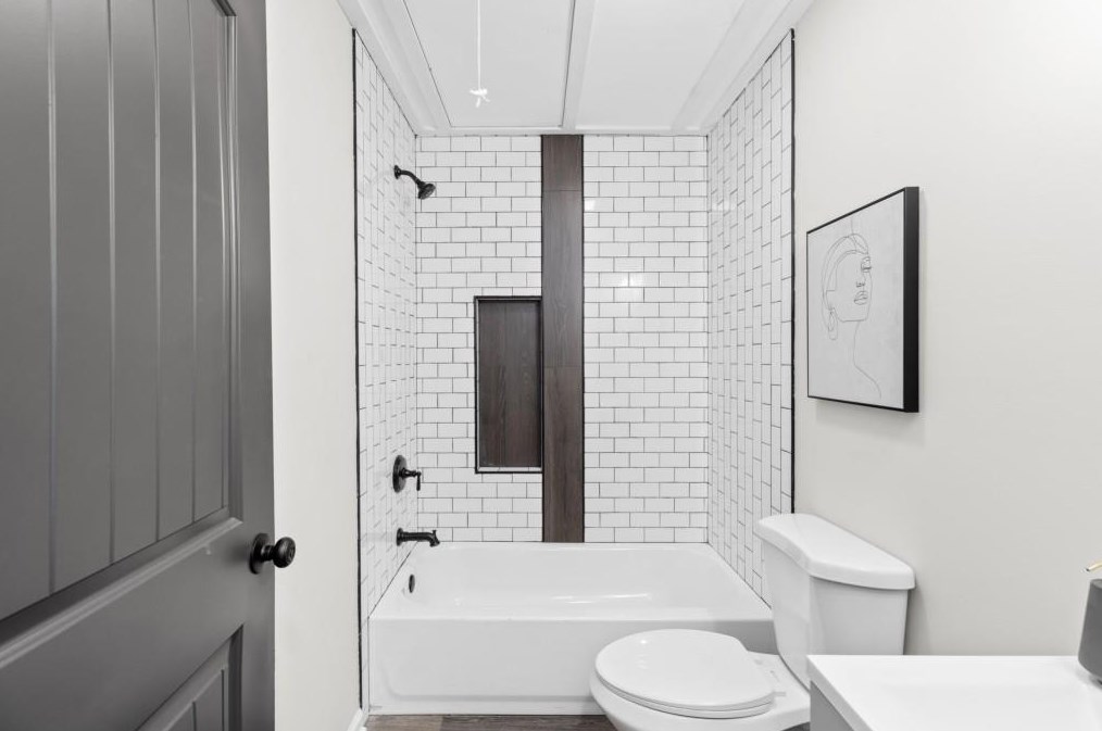 1019 Regis Rd, Atlanta GA  30315-7615 exterior