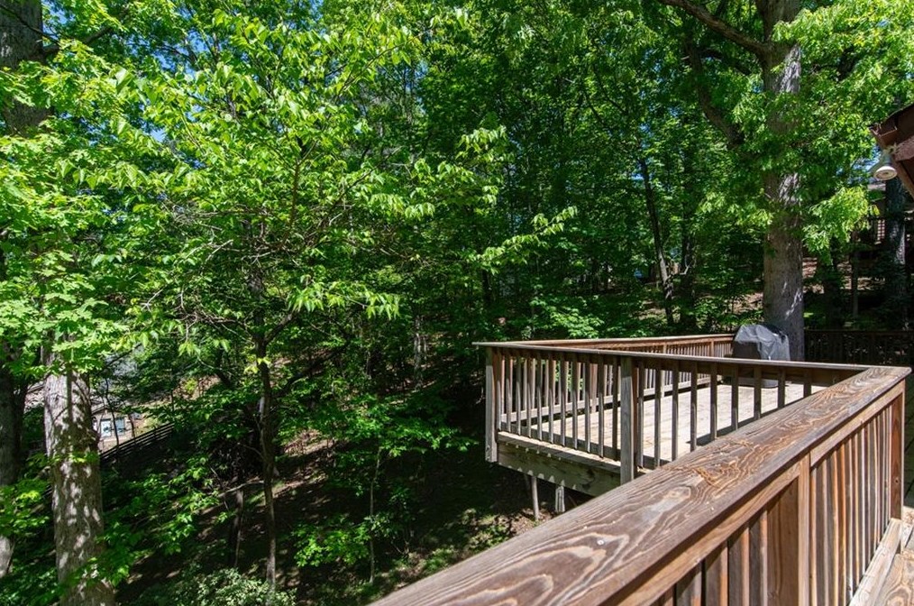 715 Lake Top Way, Roswell GA  30076-3038 exterior