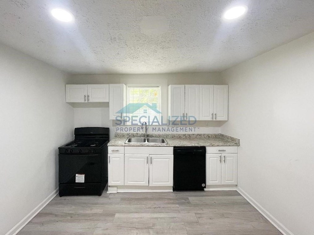 805 Spencer St, Atlanta GA  30314-3501 exterior