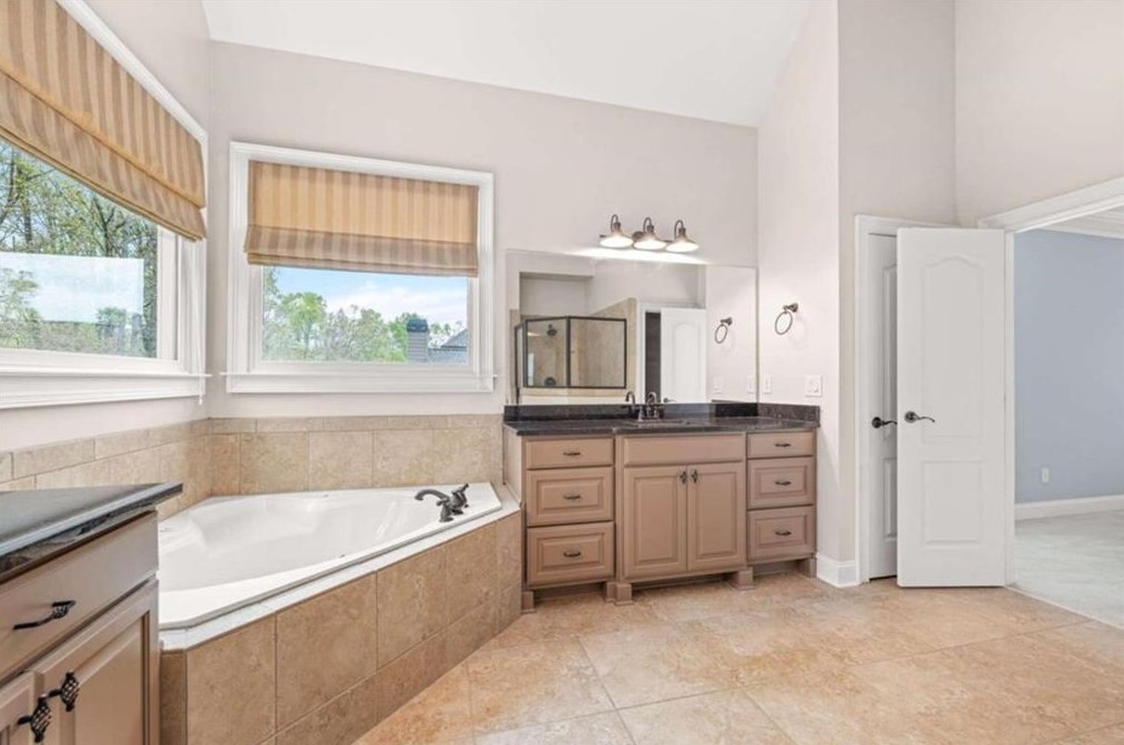 138 Fountainhead Dr, Jefferson GA  30549-6716 exterior