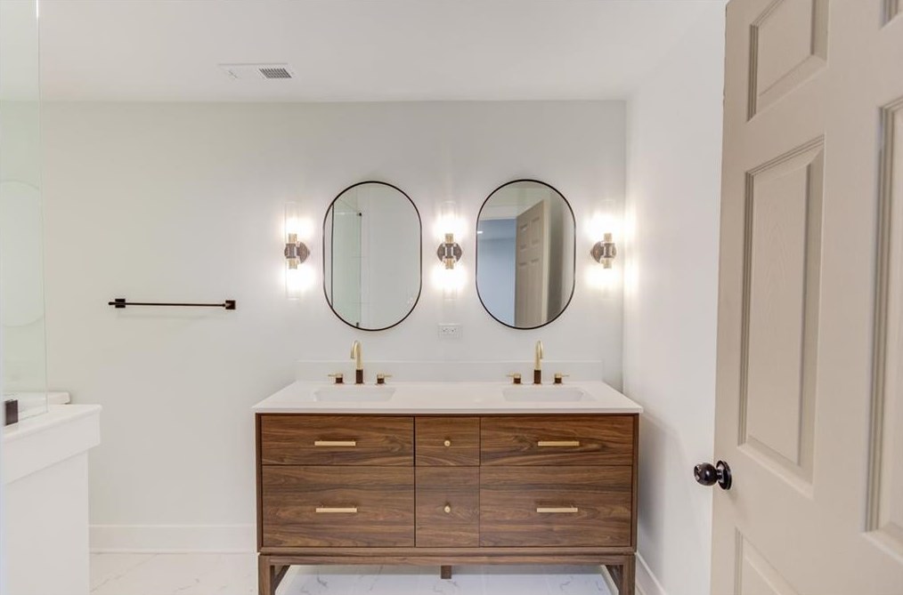 4426 Raven Valley Ct, Decatur GA  30035-1541 exterior