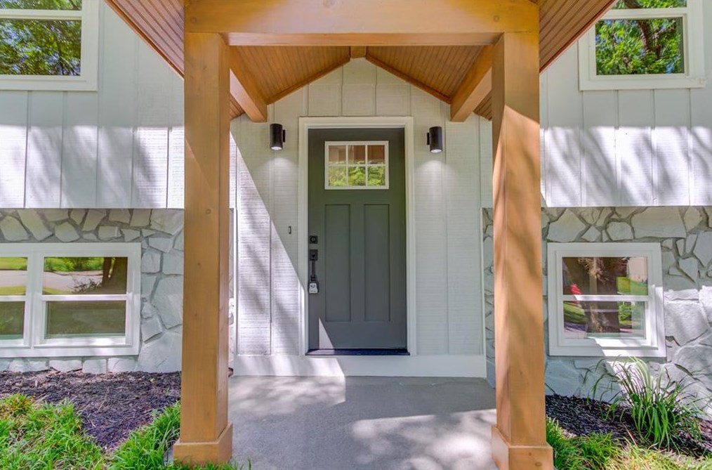 4426 Raven Valley Ct, Decatur GA  30035-1541 exterior