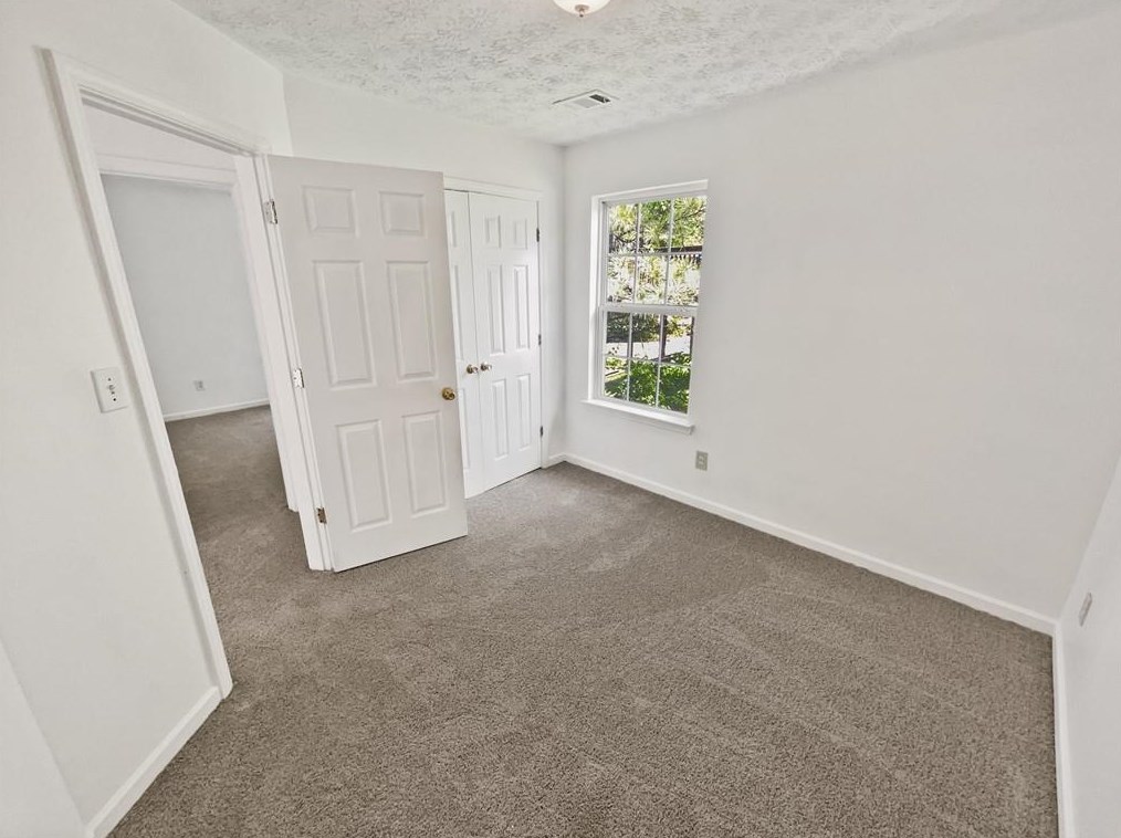 7058 Red Maple Ln, Lithonia GA 30058-2997 exterior