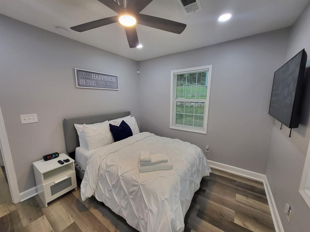 2140 Tiger Flowers Dr, Atlanta GA  30314-1328 exterior