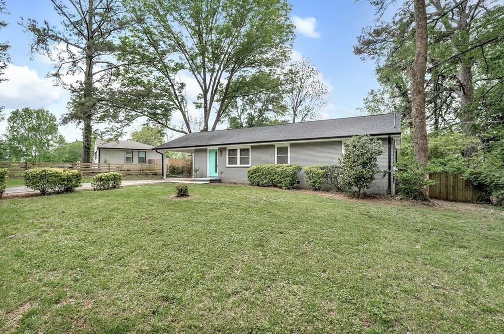 1646 Hollyhock Ter, Decatur GA  30032-4858 exterior