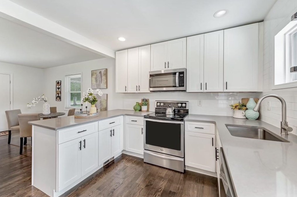 1646 Hollyhock Ter, Decatur GA  30032-4858 exterior