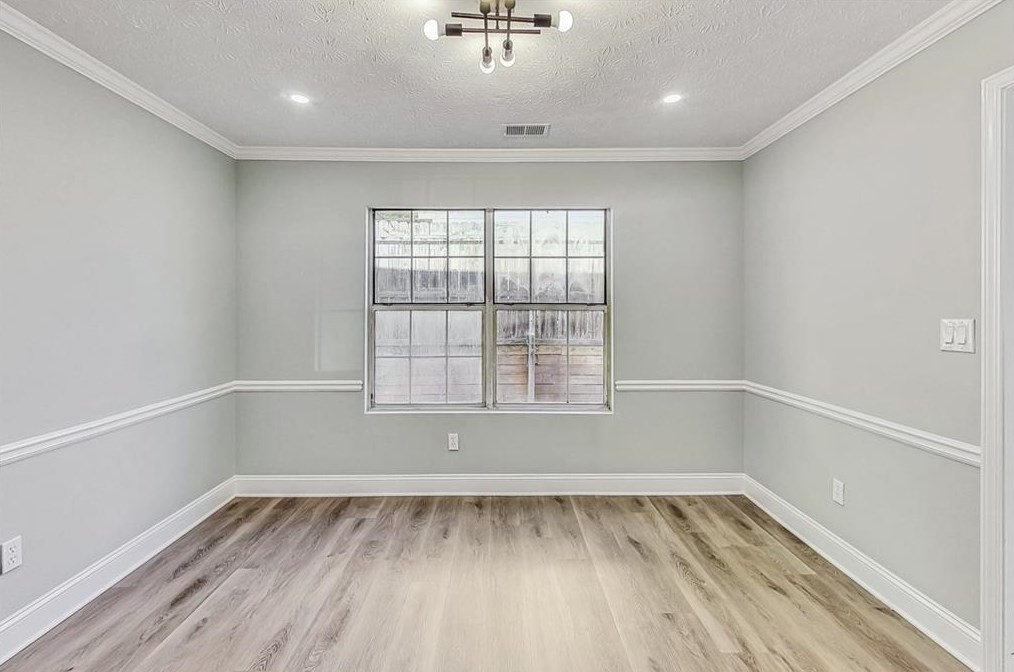 2326 Hampton Dr, Decatur GA  30035-3635 exterior