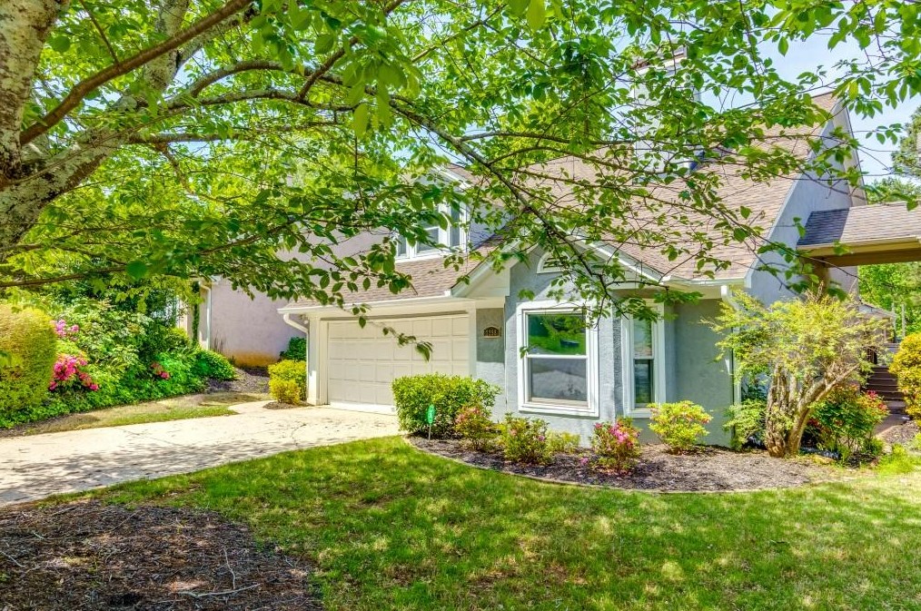 2298 Goodwood Blvd, Smyrna GA  30080-8207 exterior