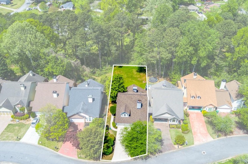 2298 Goodwood Blvd, Smyrna GA  30080-8207 exterior