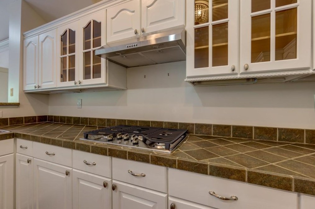 2298 Goodwood Blvd, Smyrna GA  30080-8207 exterior