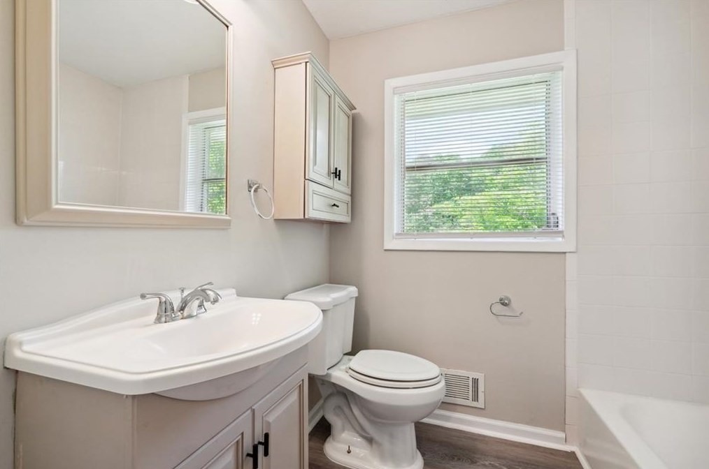 925 Meadow Rock Dr, Stone Mountain GA  30083-3503 exterior