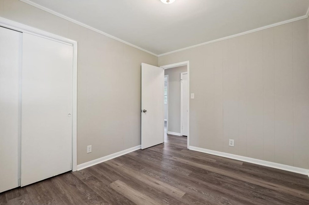 925 Meadow Rock Dr, Stone Mountain GA  30083-3503 exterior