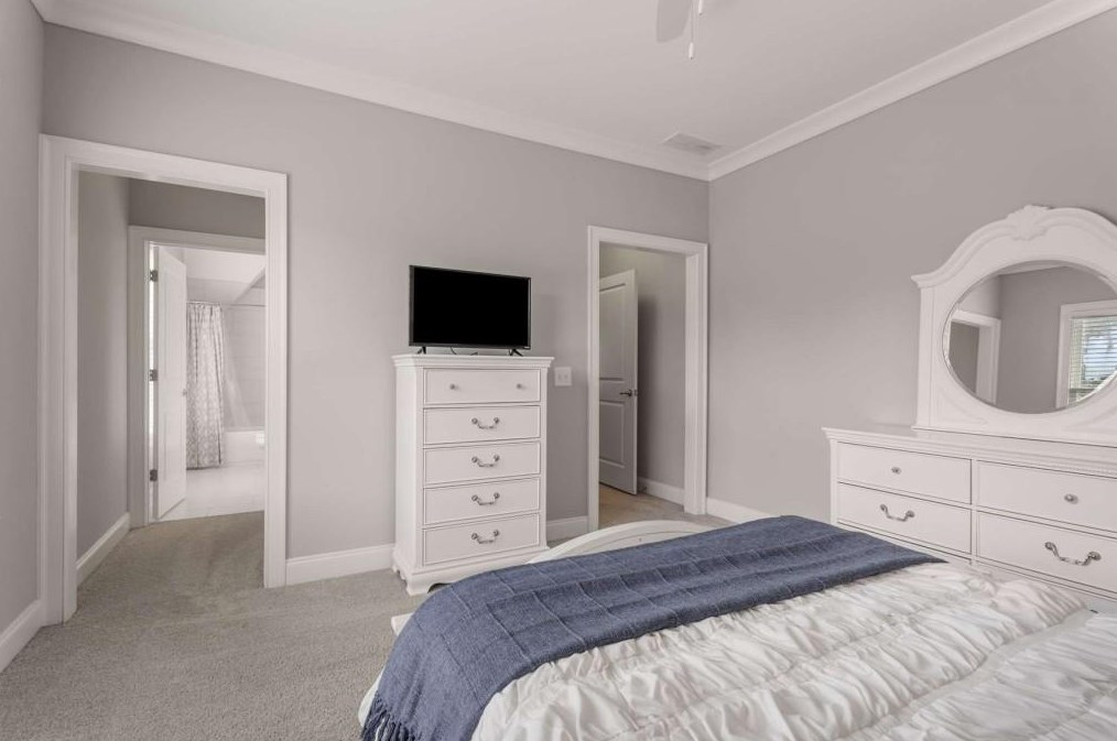 1743 Buckhead Ln, Atlanta GA 30324-6103 exterior