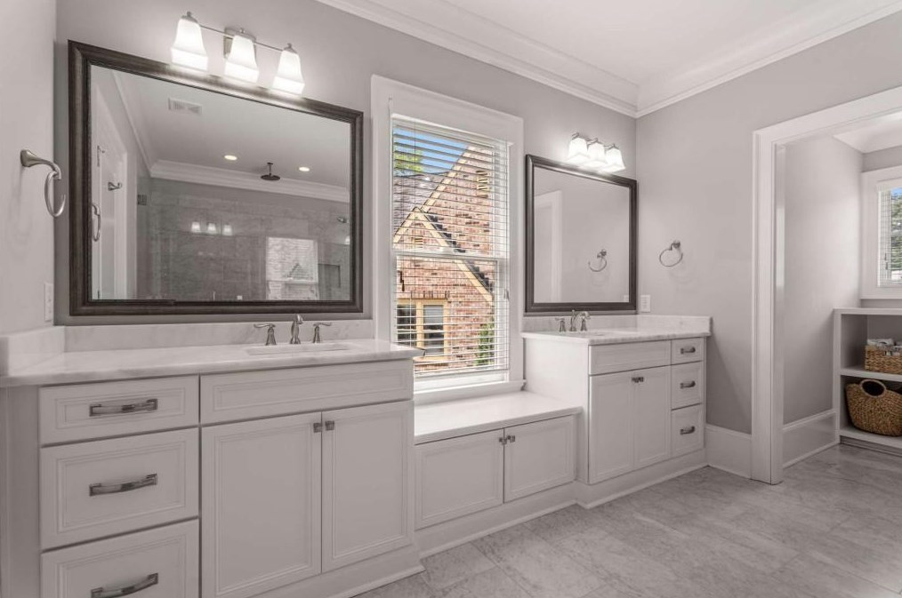 1743 Buckhead Ln, Atlanta GA 30324-6103 exterior