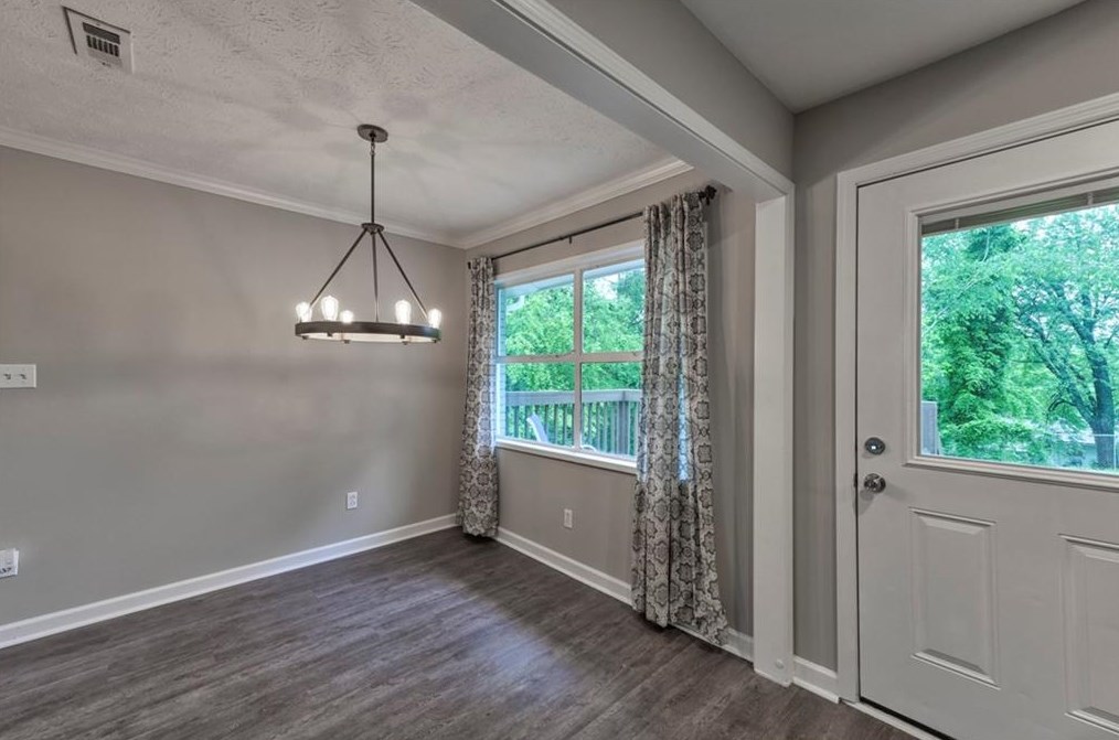 3461 Pinehill Dr, Decatur GA  30032-3032 exterior