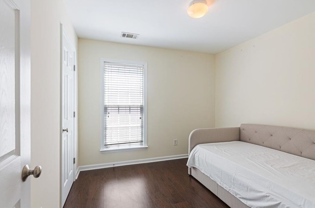 3242 Wellington Walk, Atlanta GA  30331-5453 exterior