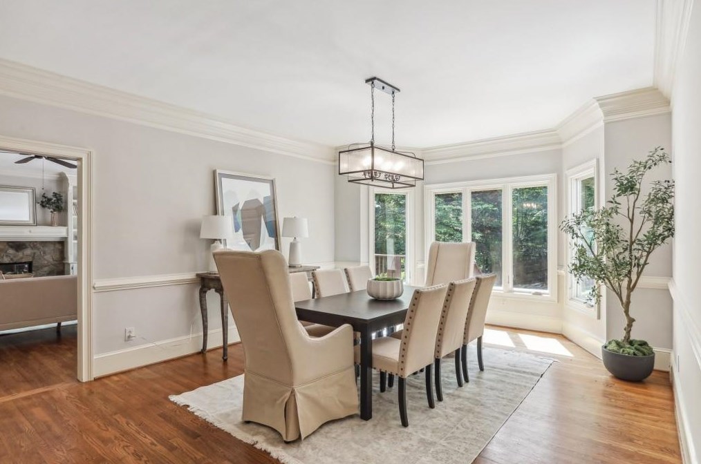 100 Spindale Ct, Atlanta GA  30350-1060 exterior
