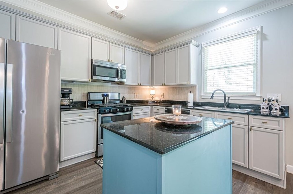 1268 Harris Commons Pl, Roswell GA  30076-4653 exterior