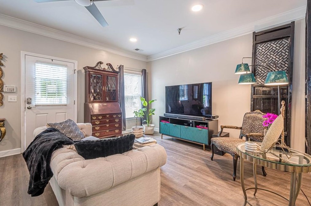 1268 Harris Commons Pl, Roswell GA  30076-4653 exterior