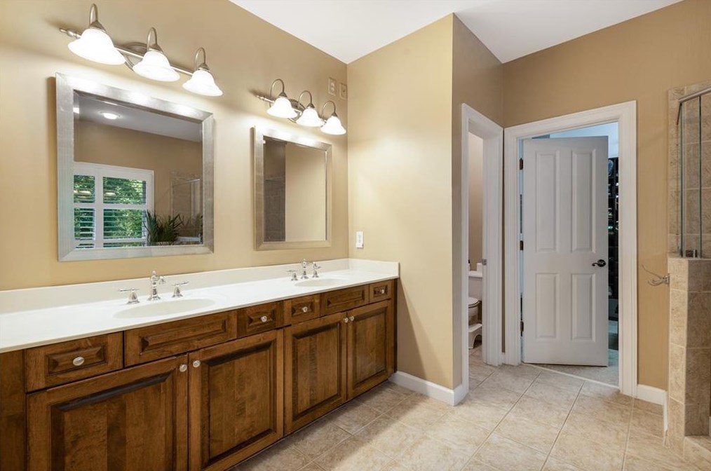 2865 Green Cove Way, Smyrna GA  30080-3598 exterior