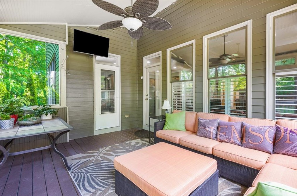 2865 Green Cove Way, Smyrna GA  30080-3598 exterior