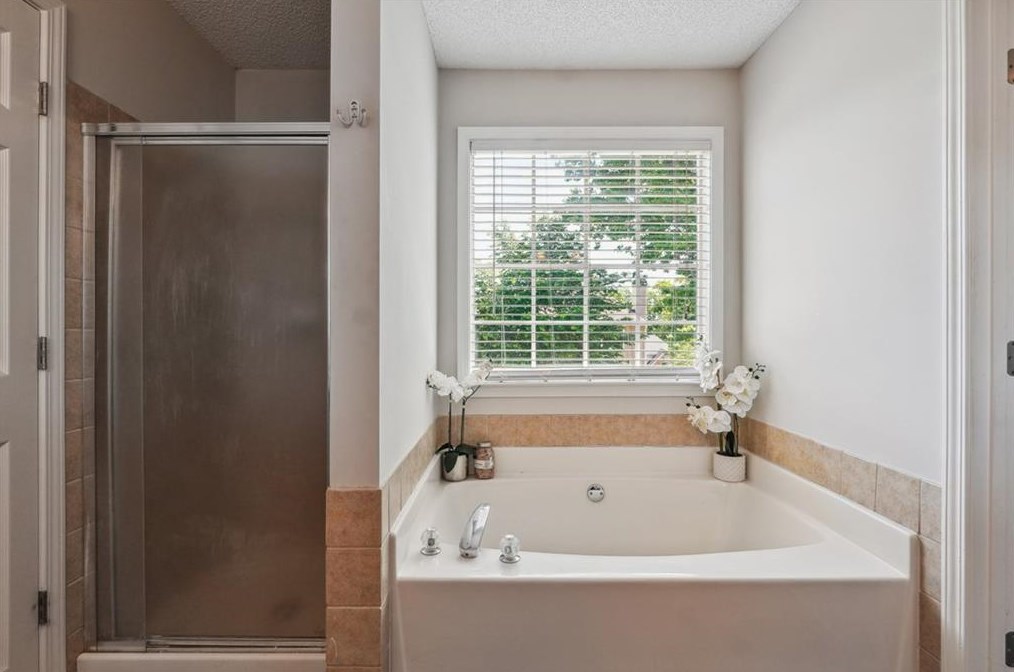 2072 Tallapoosa Dr, Duluth GA  30097-8125 exterior