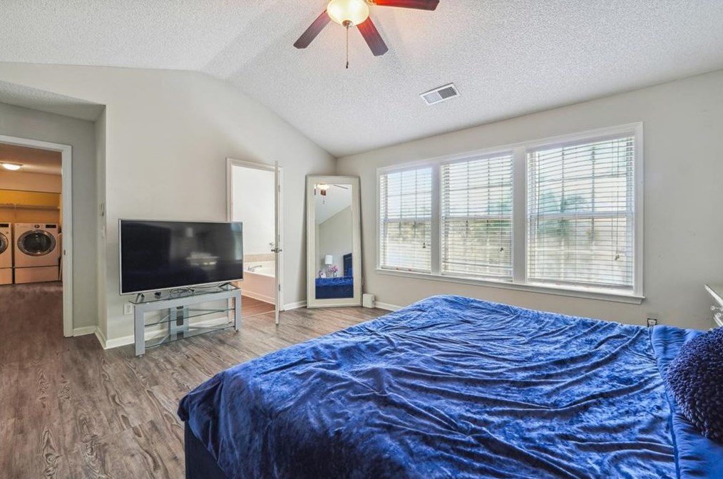 2072 Tallapoosa Dr, Duluth GA  30097-8125 exterior
