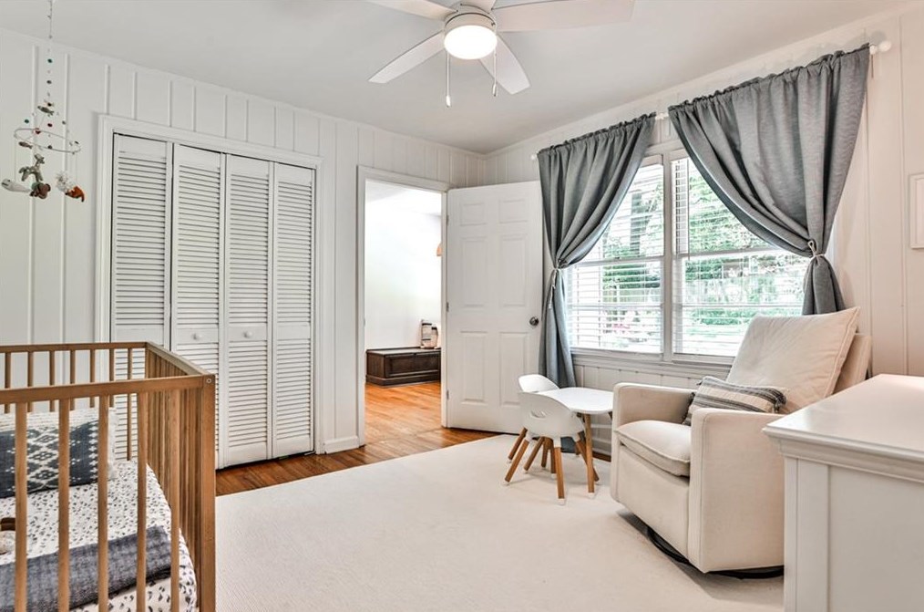 1052 Valley Dr, Decatur GA  30033-4207 exterior