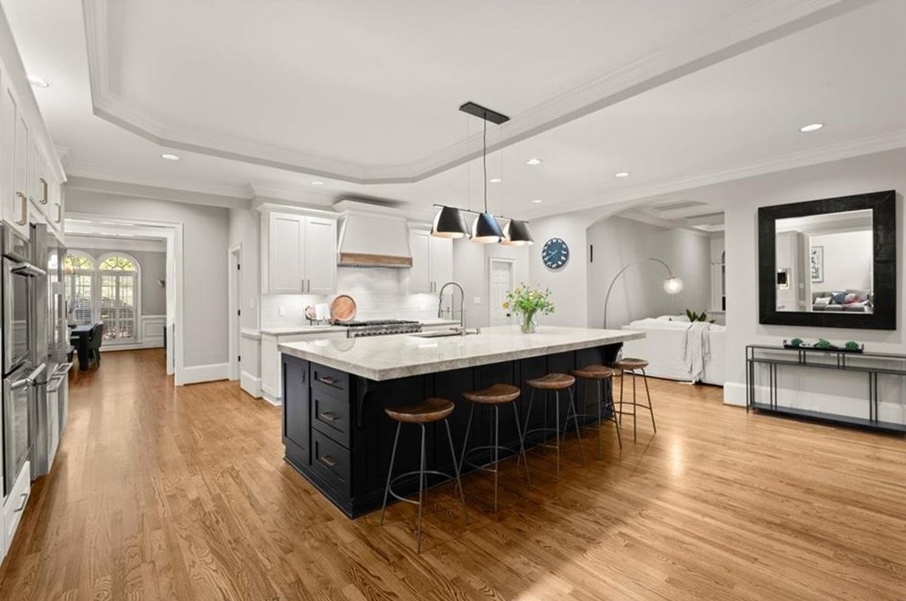 15205 White Columns Dr, Alpharetta GA  30004-8221 exterior