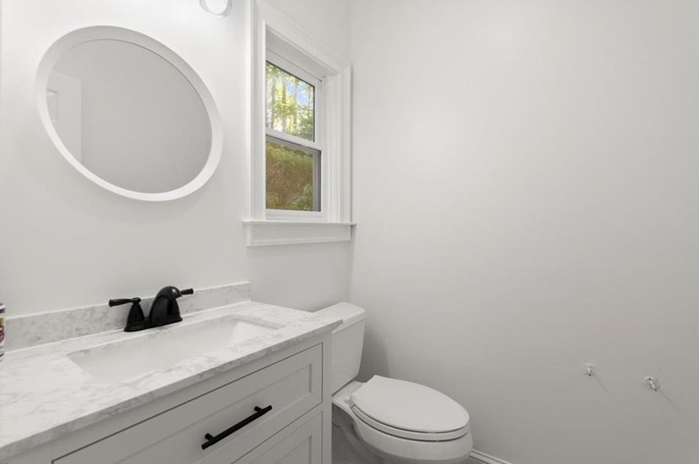 15205 White Columns Dr, Alpharetta GA  30004-8221 exterior