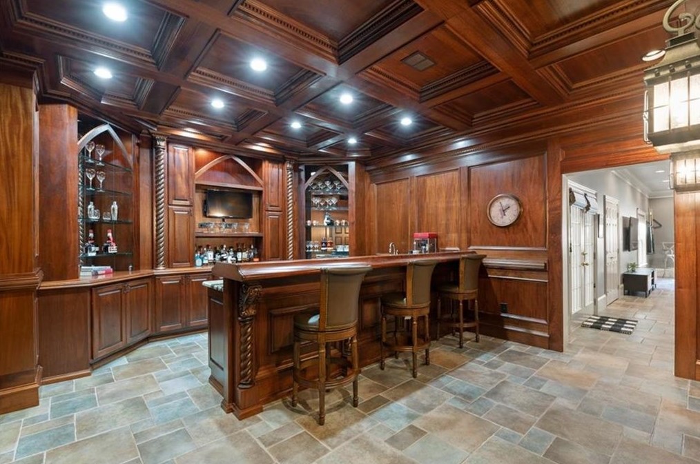 15205 White Columns Dr, Alpharetta GA  30004-8221 exterior