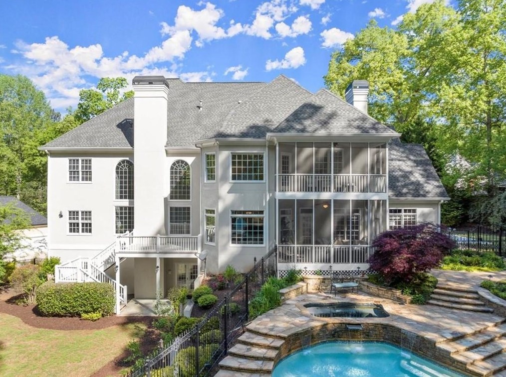 15205 White Columns Dr, Alpharetta GA  30004-8221 exterior