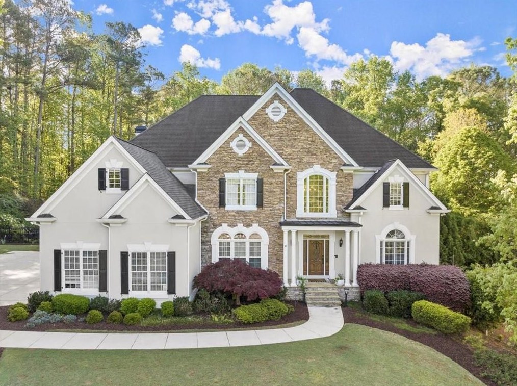 15205 White Columns Dr, Alpharetta GA  30004-8221 exterior
