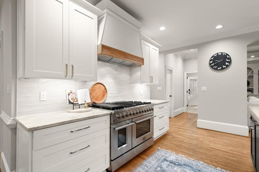 15205 White Columns Dr, Alpharetta GA  30004-8221 exterior