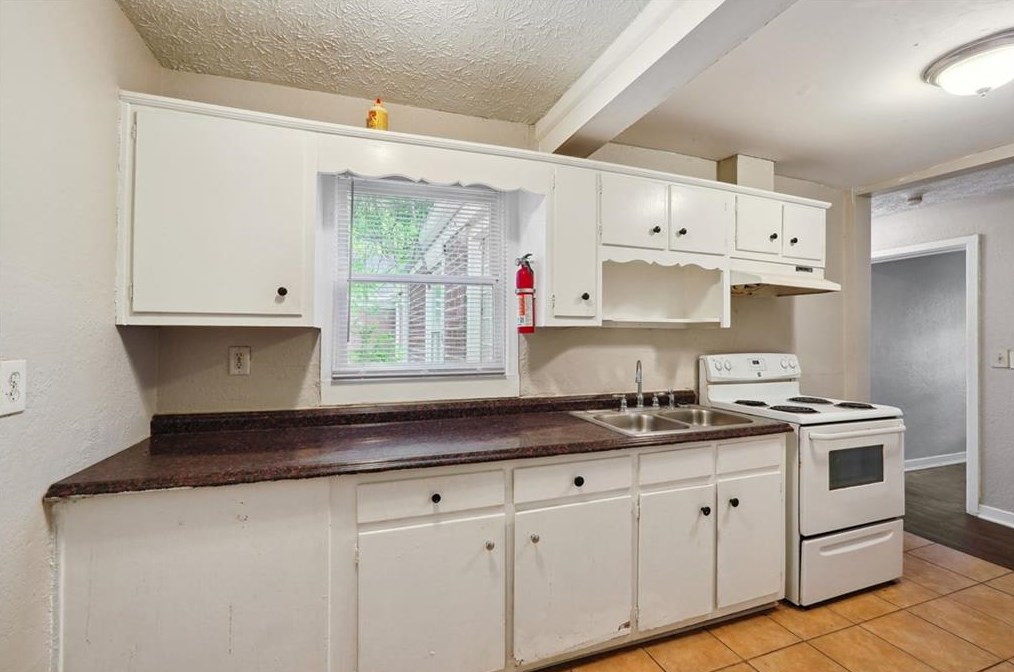1321 Sharon St, Atlanta GA  30314-2465 exterior