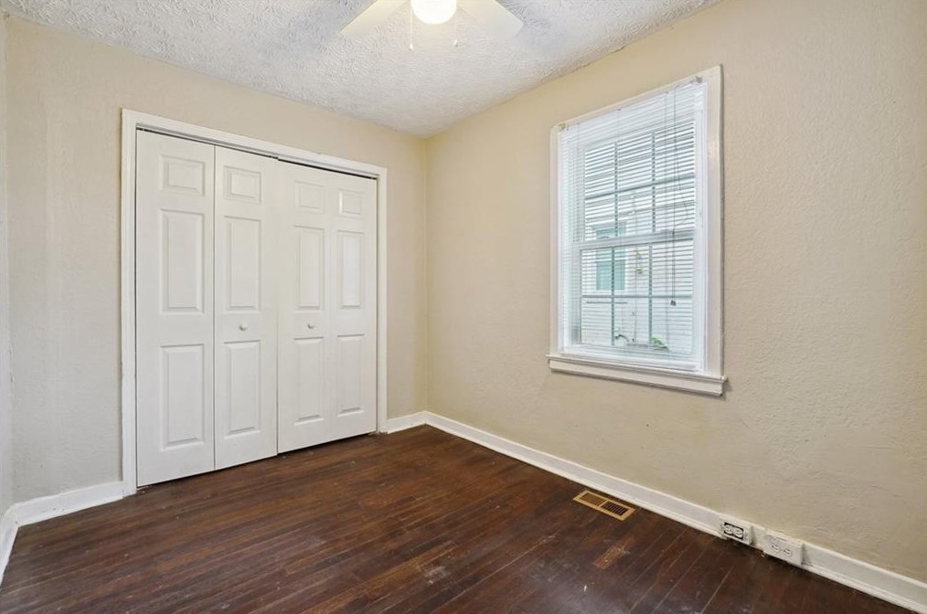 1321 Sharon St, Atlanta GA  30314-2465 exterior