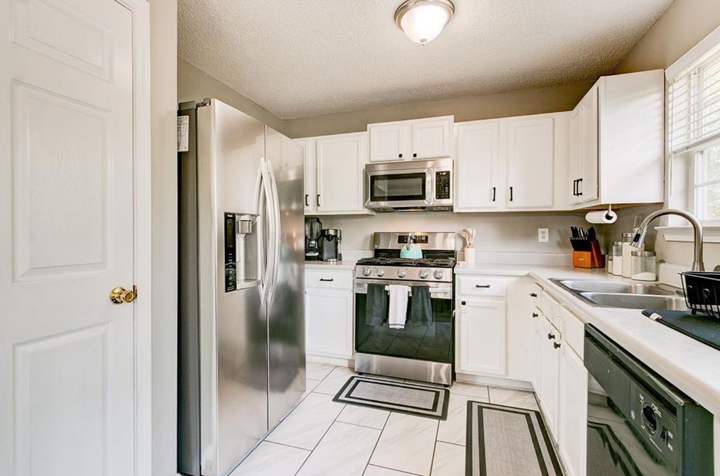 2818 Rambling Way, Lithonia GA  30058-5716 exterior