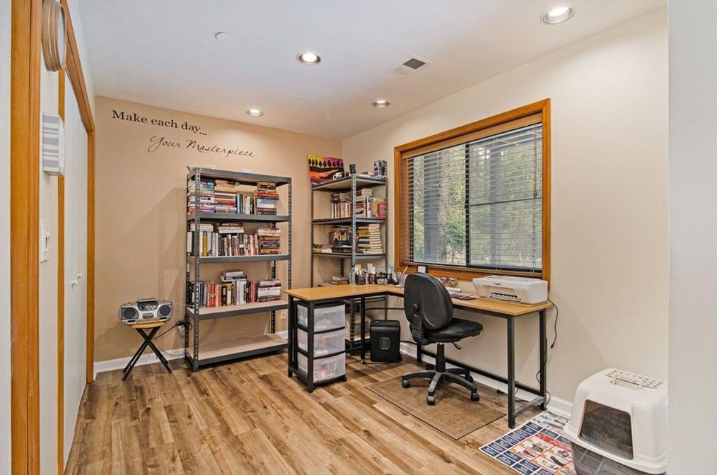 3883 Johnson Dr, Lithonia GA 30039-8446 exterior