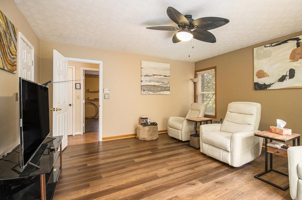 3883 Johnson Dr, Lithonia GA 30039-8446 exterior