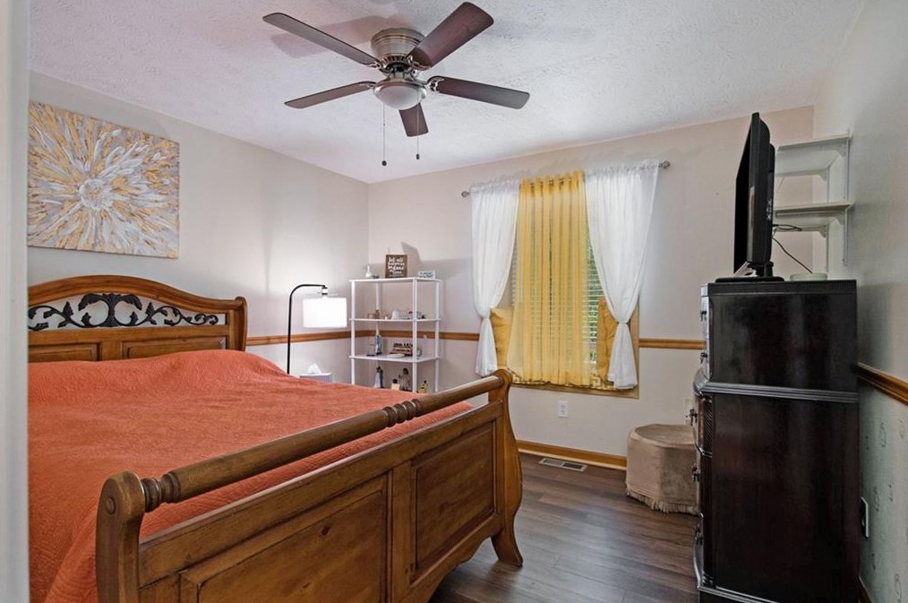 3883 Johnson Dr, Lithonia GA 30039-8446 exterior