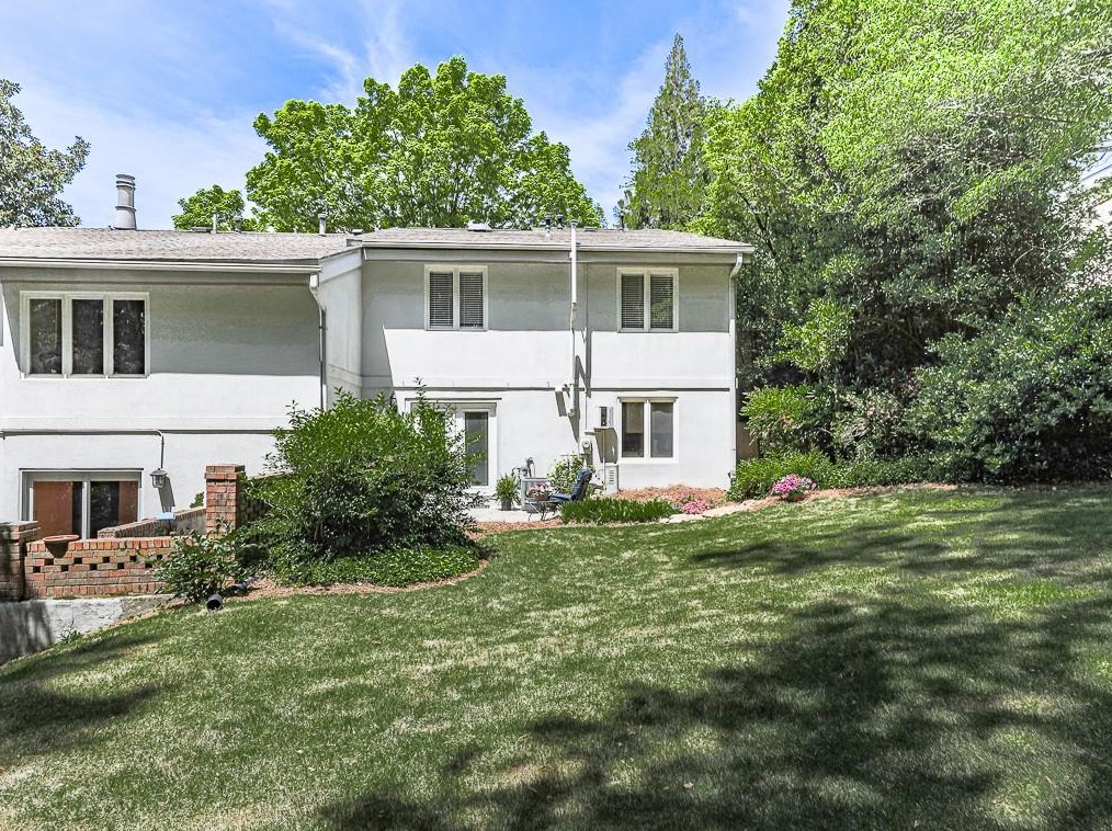 3028 Vinings Ferry Dr, Atlanta GA  30339-4314 exterior