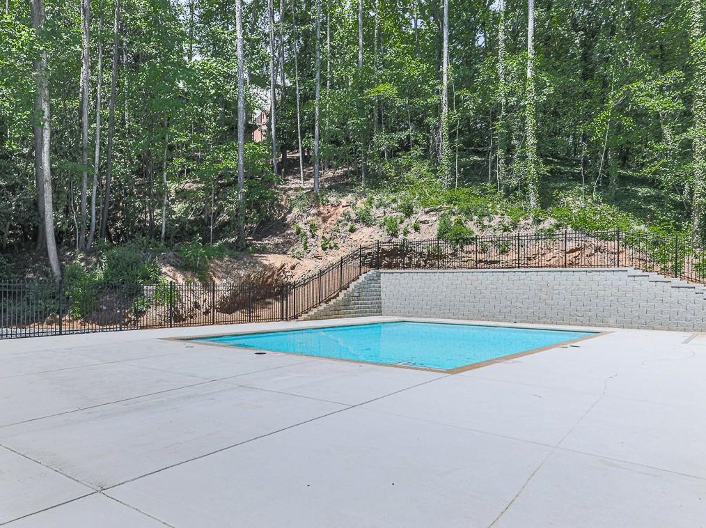 3028 Vinings Ferry Dr, Atlanta GA  30339-4314 exterior