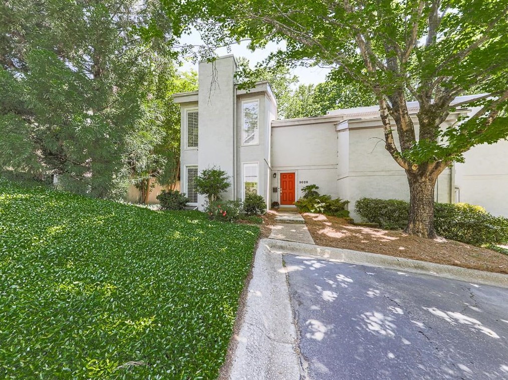 3028 Vinings Ferry Dr, Atlanta GA  30339-4314 exterior