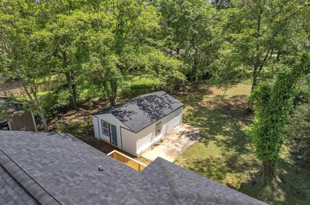 2484 Calvin Ave, Atlanta GA 30344-1001 exterior