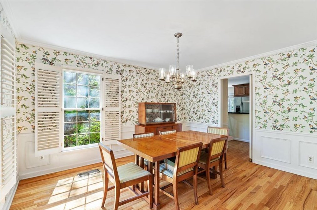 210 Sandtrap Way, Roswell GA  30076-3522 exterior