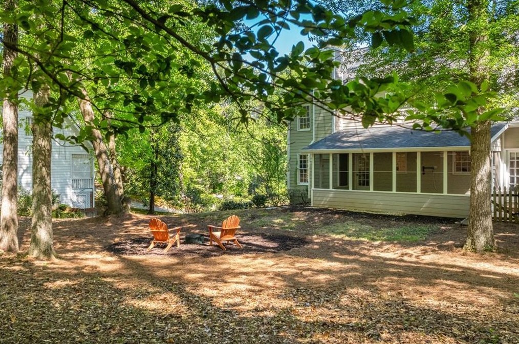 210 Sandtrap Way, Roswell GA  30076-3522 exterior