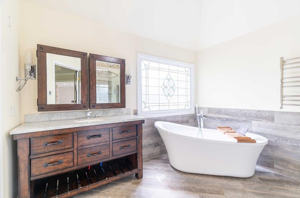 437 Rhodes House Dr, Suwanee GA  30024-6471 exterior