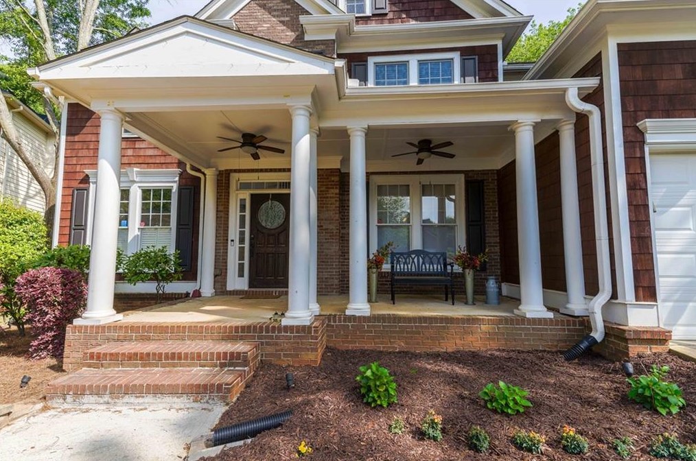 437 Rhodes House Dr, Suwanee GA  30024-6471 exterior