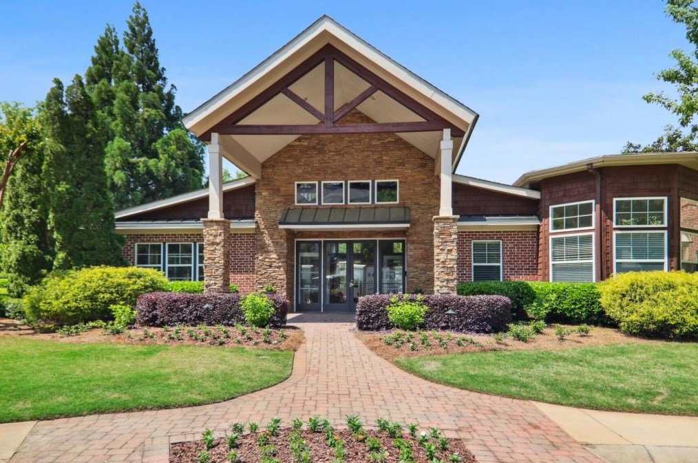 3613 Ashford Creek Dr, Atlanta GA  30319-5053 exterior