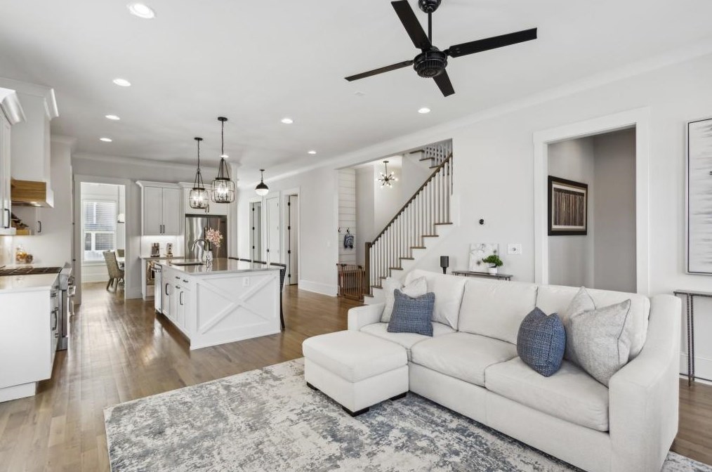 2144 Browning St, Atlanta GA  30317-0013 exterior